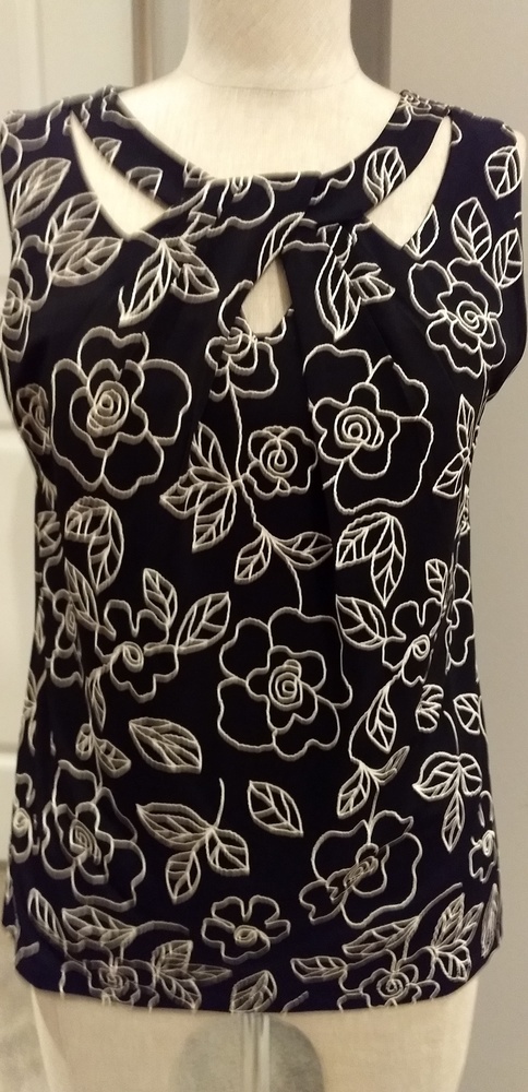 Nine West Sleeveless top